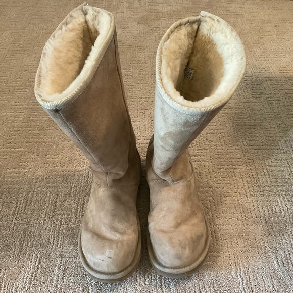 UGG Shoes - 🔸💜 UGG Tall Winter Boots Leather Soft Sheepskin Lined Tan Back Zip Size 10